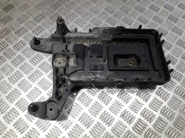 Volkswagen Golf Plus Tapa/cubierta para la caja de la batería 1K0915333C