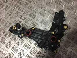 Toyota Avensis T270 Support de filtre à huile 8352060060