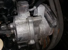 Mazda 323 F Pompe à vide 