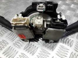 Toyota Avensis T220 Leva/interruttore dell’indicatore di direzione e tergicristallo 17b553