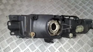 Mitsubishi Carisma Lampa przednia 15157700