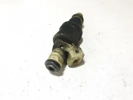 Hyundai Coupe Injecteur de carburant 3531023010