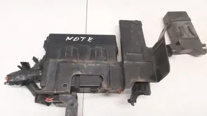 Nissan Note (E11) Saugiklių dėžė (komplektas) 