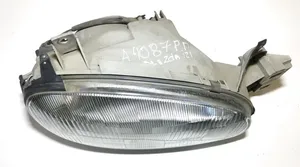 Mazda 121 Lampa przednia 