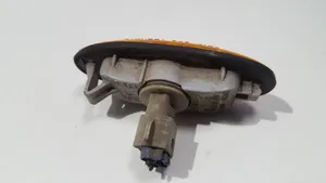 Mazda 323 F Indicatore di direzione del parafango anteriore 0464120