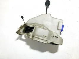 Volkswagen Golf V Rear door lock 25101d6