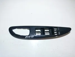 Nissan Primera Support bouton lève vitre porte avant 80961av660