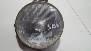 Mitsubishi Pajero Lampa przednia H46R11