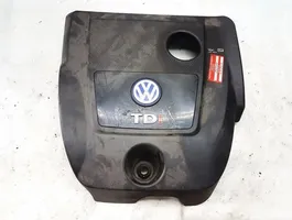 Volkswagen Bora Couvercle cache moteur 038103935ek