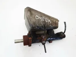 Opel Omega A Maître-cylindre de frein 