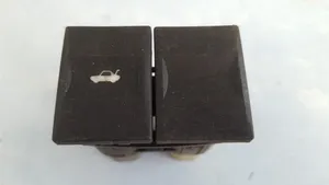 Ford Mondeo Mk III Przełącznik / Przycisk otwierania klapy bagażnika 1s7119b514aa