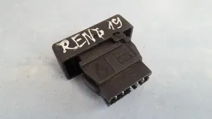 Renault 19 Fog light switch 