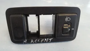 Hyundai Accent Bouton commande réglage hauteur de phares 9330022020