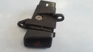 Toyota Camry Botón interruptor de luz de peligro 157019