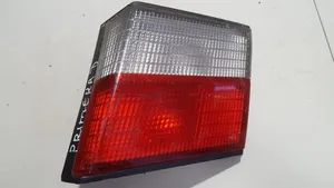 Nissan Primera Lampy tylnej klapy bagażnika 23180204