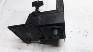 Volvo C30 Akumulatora kaste 30667941