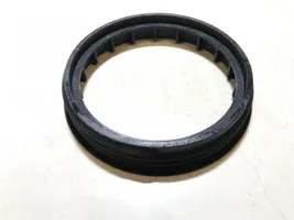 Volvo XC90 Bague de verrouillage pour réservoir de carburant 8649739