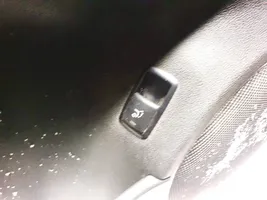 Mercedes-Benz GL X164 Przełącznik / Przycisk otwierania klapy bagażnika 
