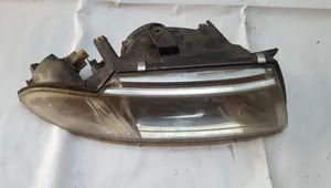 Mitsubishi Carisma Lampa przednia 15157800