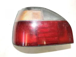 Nissan Sunny Lampa tylna 