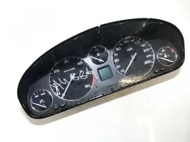 Peugeot 607 Compteur de vitesse tableau de bord 81115607