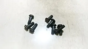 Honda CR-V Nuts/bolts 