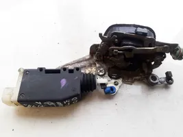 Opel Omega B1 Front door lock 1101215