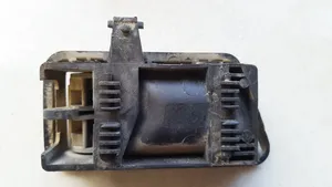 Volkswagen PASSAT B2 Klamka wewnętrzna drzwi tylnych 321837247