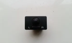 Nissan Almera Przycisk regulacji lusterek bocznych 79110
