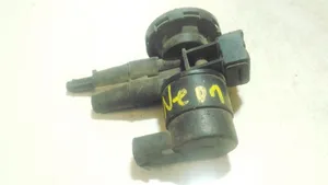 Audi A8 S8 D3 4E Solenoidinis vožtuvas a4669475