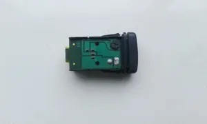 Mazda 323 F Interrupteur antibrouillard 