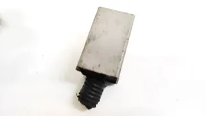 Opel Zafira B Coolant fan relay 13178656