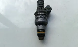 Hyundai Accent Inyector de combustible 9250930006