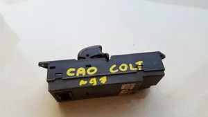 Mitsubishi Colt Ramka przycisków otwierania szyby drzwi przednich MR194815