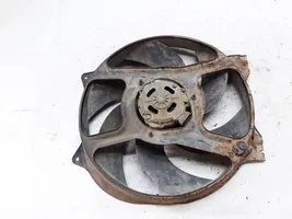 Renault Clio I Radiator cooling fan shroud 7700784552