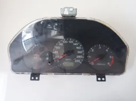 Mazda 323 Compteur de vitesse tableau de bord 