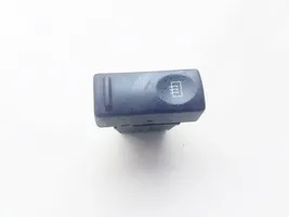 Renault 19 Przycisk / Przełącznik ogrzewania szyby przedniej / czołowej 