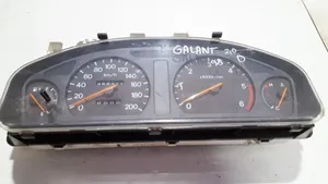 Mitsubishi Galant Compteur de vitesse tableau de bord MR216547