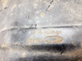 Ford Escort Jäähdyttimen jäähdytinpuhaltimen suojus 86AB8146BC