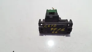 Renault Clio I Gaisa spiediena sensors 8768266