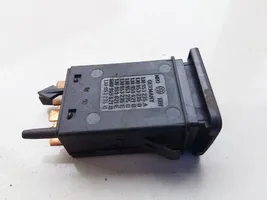 Volkswagen Bora Bouton de dégivrage pare-brise 1J0953235A