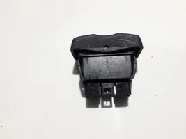 Citroen Saxo Electric window control switch 22681