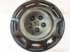 Audi A4 S4 B5 8D Mozzo/copricerchi/borchia della ruota R15 9617395077