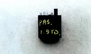 Volkswagen PASSAT B3 Other relay 357906123