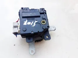 Toyota Avensis T270 Motor/activador trampilla de calefacción 0638000920