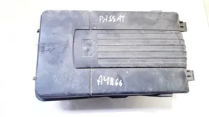 Volkswagen PASSAT B6 Battery box tray cover/lid 1k0915443c