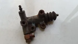 Toyota Yaris Główny cylinder sprzęgła 