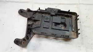 Audi A3 S3 8P Support boîte de batterie 1k0915333b