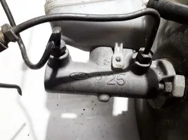Ford Mondeo MK II Maître-cylindre de frein L481381