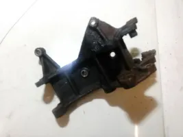 Citroen Berlingo Engine mounting bracket 